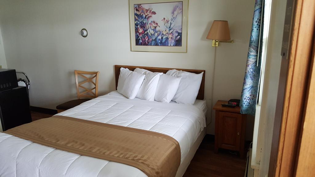 Budget Host Inn 디트로이트 레이크스 외부 사진